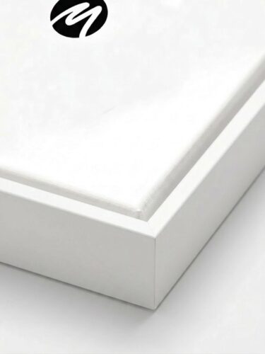 image preview of Cadre flottant en bois blanc
