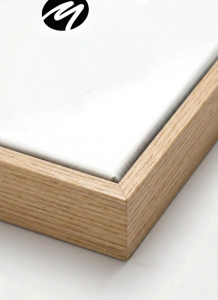image preview of Cadre flottant en bois texturé